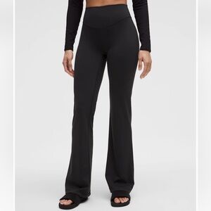 NWT Wunder Under SmoothCover High-Rise Bootcut Pant 34"